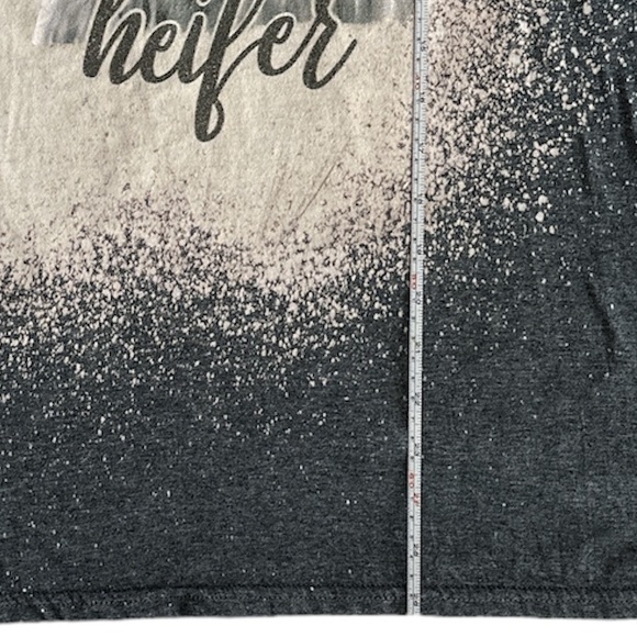 Graphic T “Not Today Heifer” Women’s Size M in Heather Charcoal Gray - Picture 4 of 6